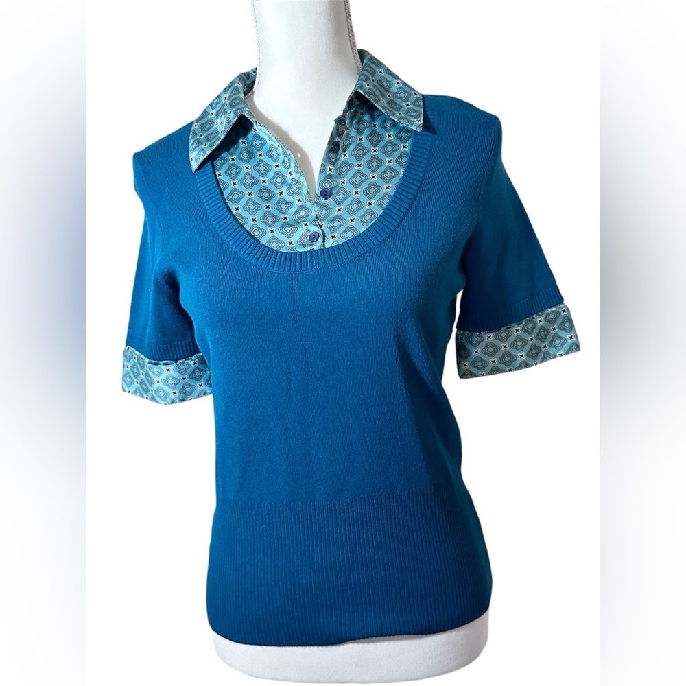 Ann Taylor LOFT top features a distinctive 2-in-1 layered design